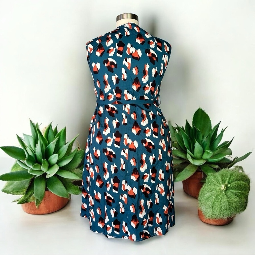 NWT!Teal Animal Print belted sleeveless pocket Midi Dress Size 10 or Medium - Picture 4 of 10